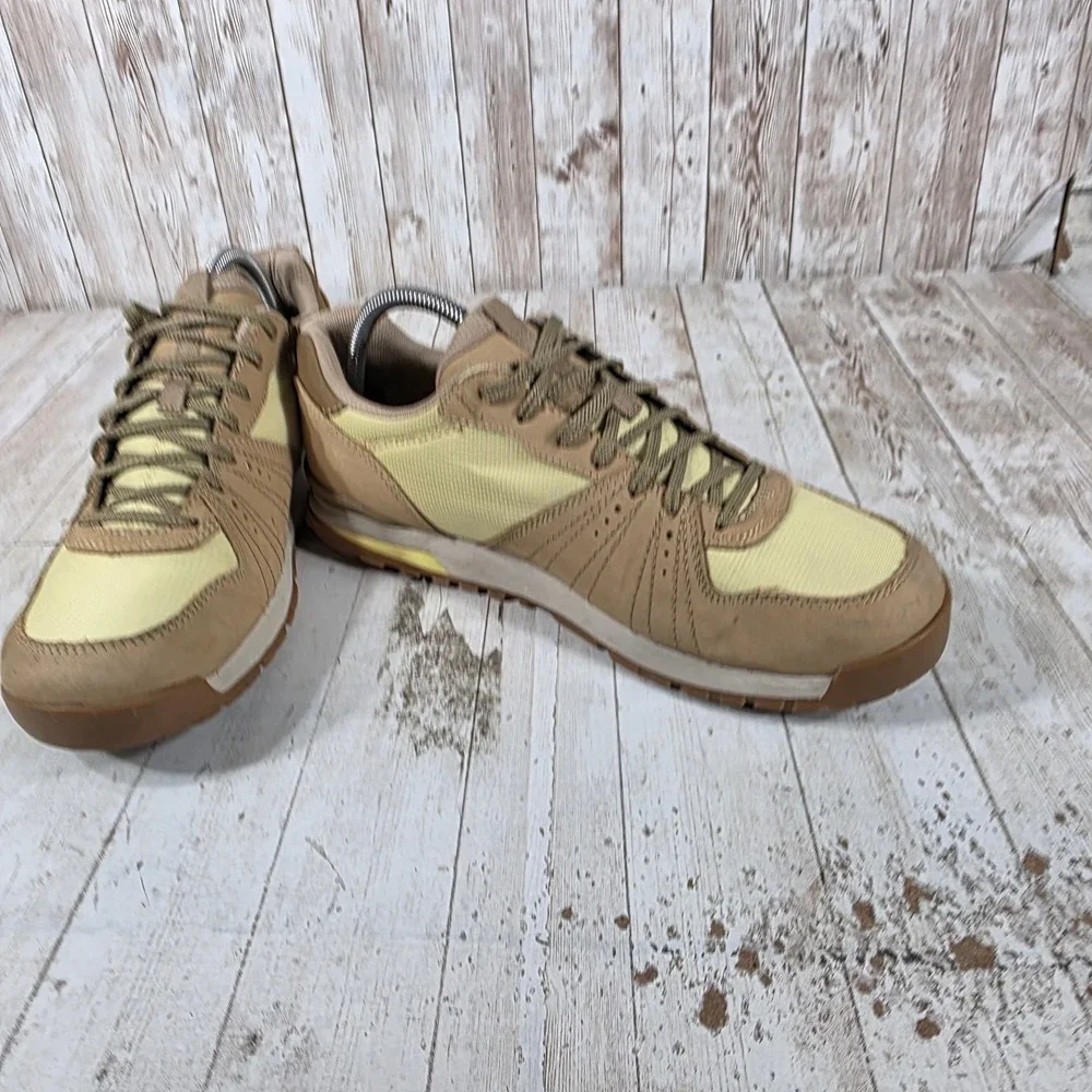 Oboz Womens Low Top Hiking Shoes Tan Yellow Nubuck Mesh Trail Sneakers 10.5 US